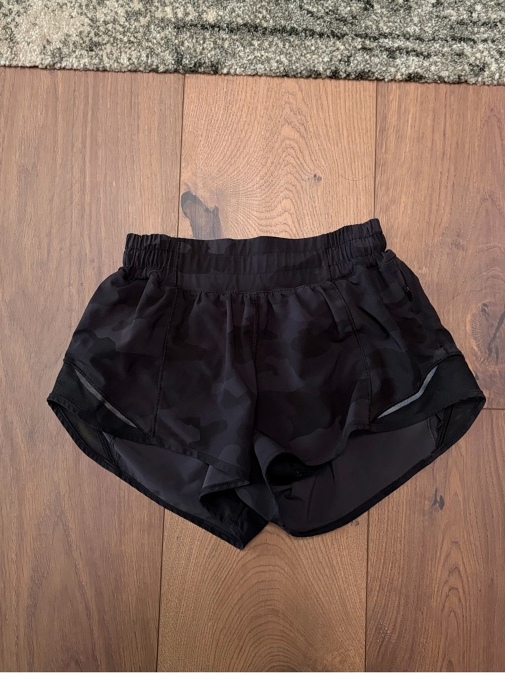 Lululemon Black Camo Shorts - Picture 2 of 4